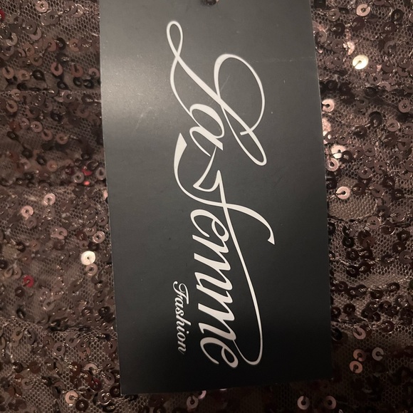 Size 6 La Femme bronze sparkle gown with flattering rouching at the waist. - Picture 3 of 5